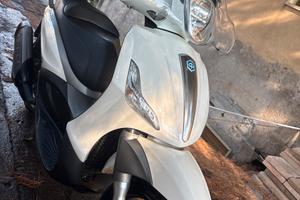 Beverly 350 sport tounig