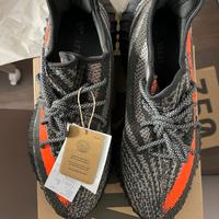 YEEZY Boost 350 V2 - Nuove - Carbon Beluga (44 2/3