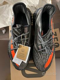 YEEZY Boost 350 V2 - Nuove - Carbon Beluga (44 2/3
