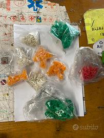 Lettere e numeri in plastica x listini in panno