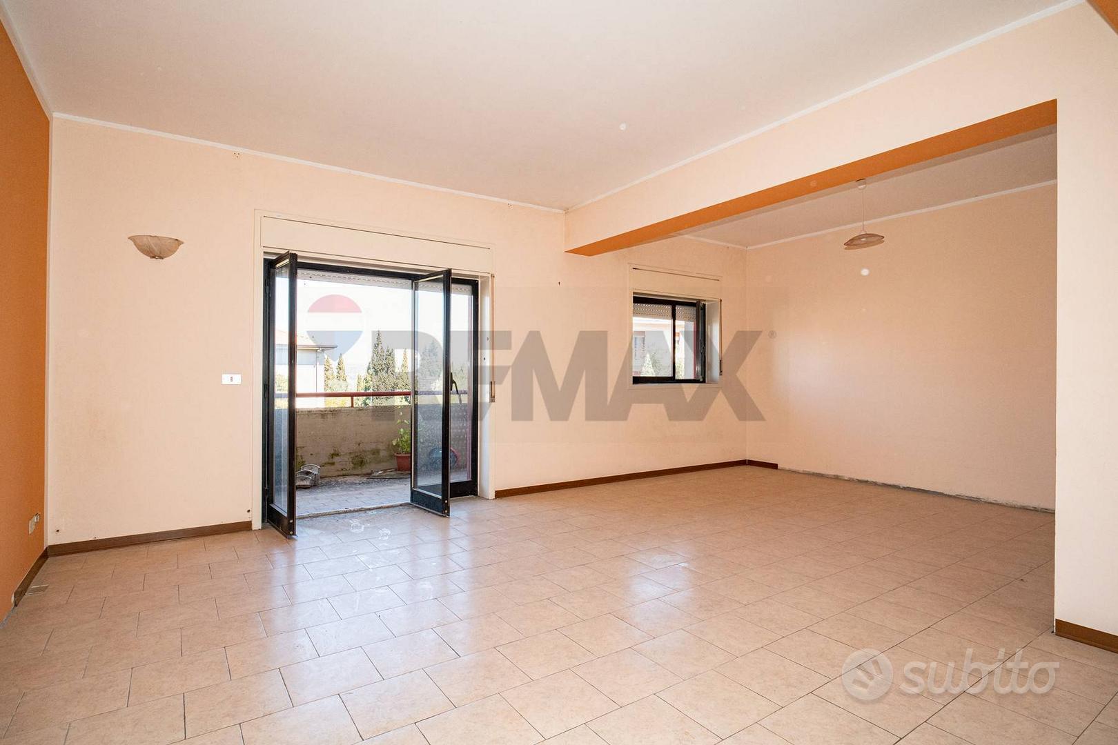 Apartment in Motta Sant'Anastasia, Catania - Altro