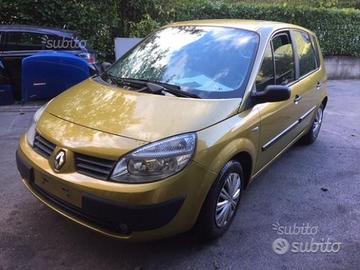 Ricambi Renault Scenic 2004 colori D37 632