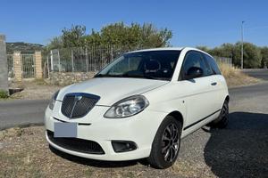 Lancia Ypsilon 1.2 8v Diva