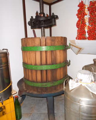 Attrezzatura per vino