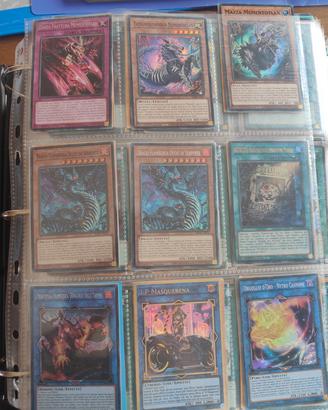 vedo album di yugioh a 80 euro 