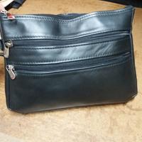 pochette in pelle donna