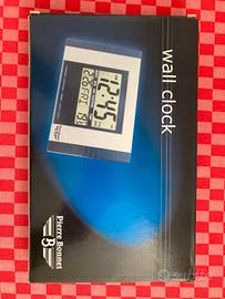 Orologio da muro digitale nuovo