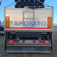 Semirimorchio ribaltabile