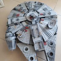 lego millennium falcon (prezzo trattabile)