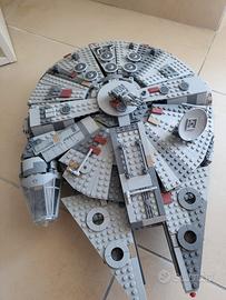 lego millennium falcon (prezzo trattabile)