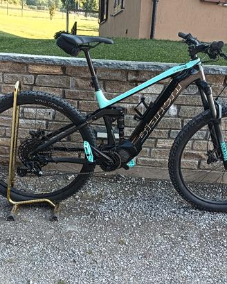 bici elettrica bianchi