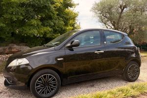 Lancia Ypsilon 1.2 GPL Ecochic Gold
