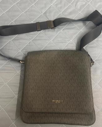 Borsa uomo con tracolla