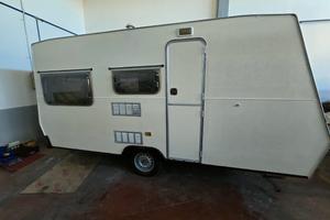 freemont con gancio e roulotte