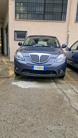 Lancia Ypsilon 1.2 69 CV Unyca