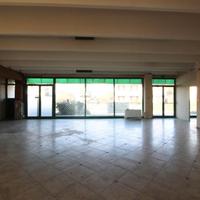 NEGOZIO A BERNAREGGIO