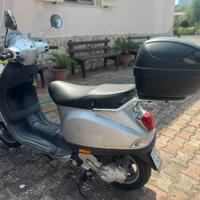 Vespa 50 2012