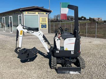 MINIESCAVATORE BOBCAT E 10 AA EM