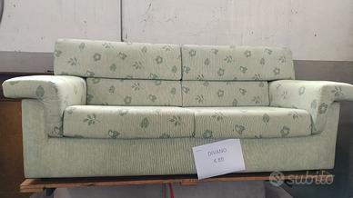 divano in tessuto