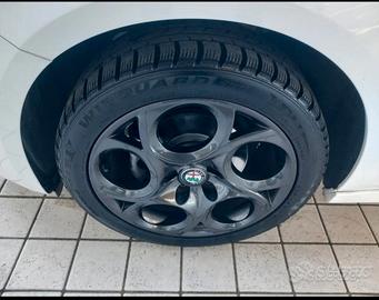 Alfa Romeo Giulietta Cerchi in lega r17 