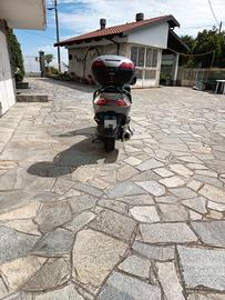 Suzuki AN Burgman 400 - 2006