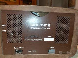 radio d'epoca anni 50 perfettamente funzionante