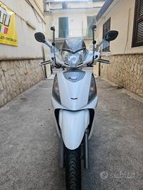 Kymco People 200 GT