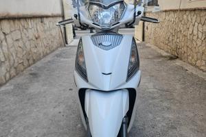 Kymco People 200 GT