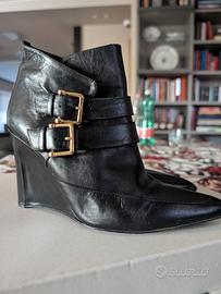 Tronchetto firmato in vera pelle nera