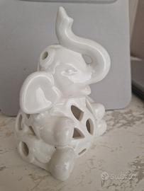 elefantino in ceramica