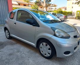 TOYOTA Aygo 1ª serie - 2010