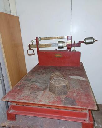 Bilancia BASCULA in Ferro _ Antica / Vintage