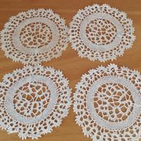 Sottobicchieri in pizzo al tombolo e uncinetto. 