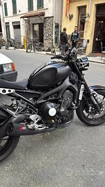 YAMAHA XSR 900cc