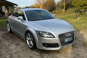 Audi TT Coupé 2.0 TFSI Sline