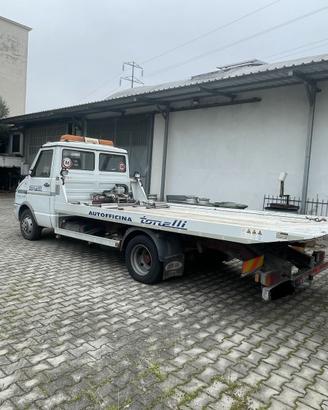 CARRATTREZZI IVECO DAILY 49.12