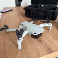 Drone DJI Mini 2 SE fly more combo