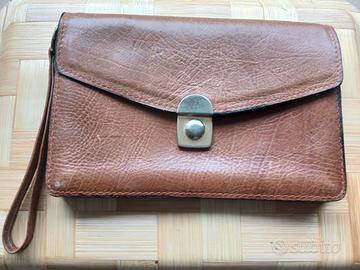 borsello pochette da polso in pelle marrone