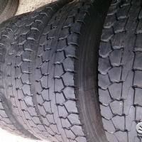 4 pneumatici usati autocarro 225 75 17.5 pi