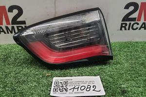 STOP POSTERIORE SINISTRO INTEGRATO NEL PORTELLO JE