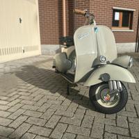 Piaggio Vespa faro basso 1953