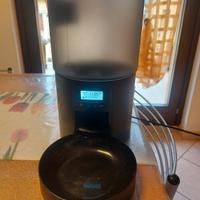 mangiatoia elettrica per gatti e cani piccoli