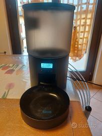 mangiatoia elettrica per gatti e cani piccoli