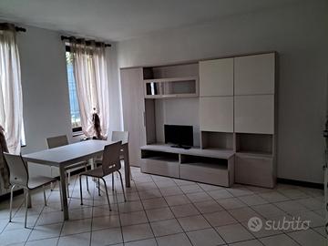 Ampio monolocale in centro a Seregno