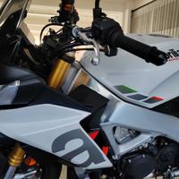 APRILIA TUONO V4 1100 in garanzia