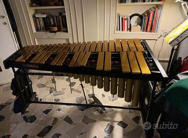 Vibrafono yamaha 2700 gold con motore vibrato pari