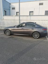 Alfa Romeo Giulia FULL OPTIONAL