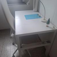scrivania con sedia ikea