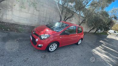 RENAULT TWINGO 1.5 CDI