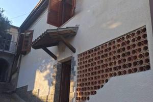 Casa indipendente di 90 m² con 2 locali e box auto